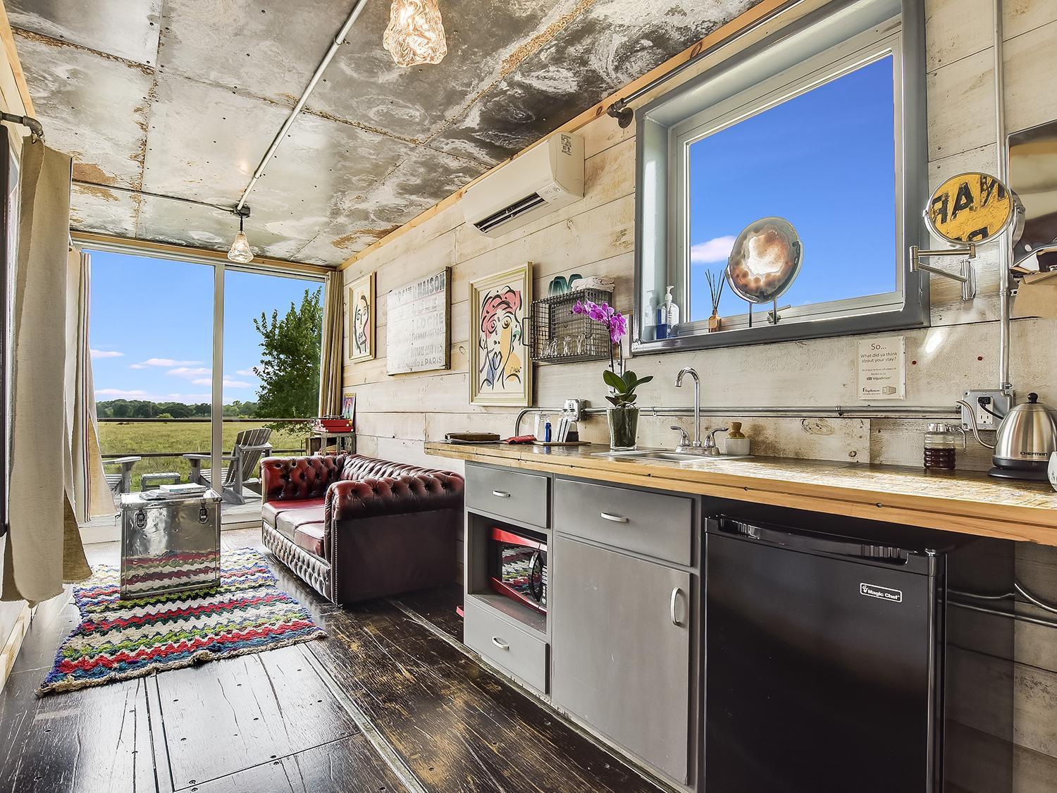 Flophouze Shipping Container Hotel Round Top Esterno foto